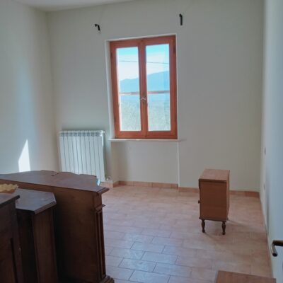 Spoleto vicinanze affittasi appartamento al piano terra