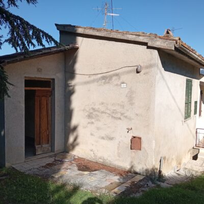 montefalco vicinanze vendesi porzione di casale