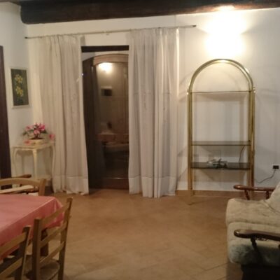Spoleto affittasi appartamento in casale
