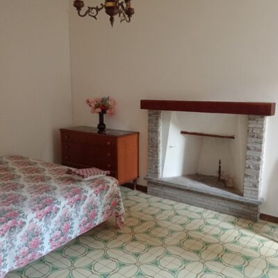 Spoleto vicinanze vendesi casa singola