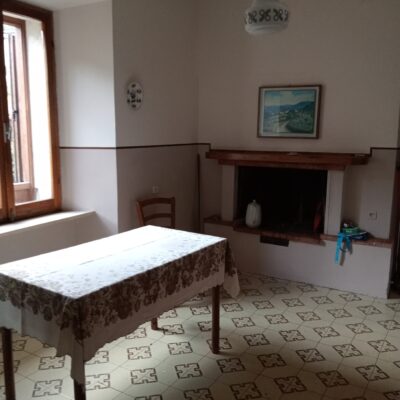 Spoleto vicinanze vendesi casa singola