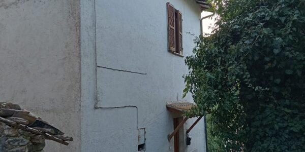 Spoleto vicinanze vendesi casa singola