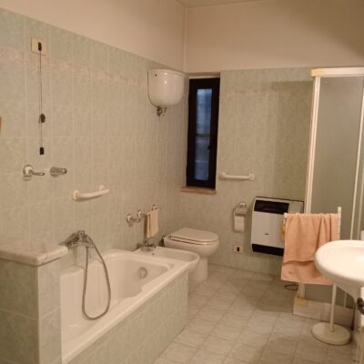 Spoleto vicinanze vendesi casa singola con terreno